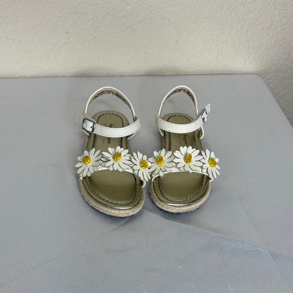 Kids White Floral Sandals